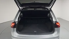 2022 Volkswagen Tiguan 2.0 TDI Prestige — фото 20
