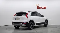 2022 Kia Niro Prestige — фото 2