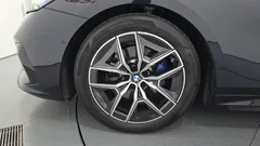 2024 BMW 5-Series 520i M Sport — фото 5