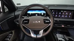 2023 Kia K8 Signature — фото 14