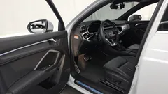 2022 Audi Q3 35 TDI Premium Sportback — фото 10
