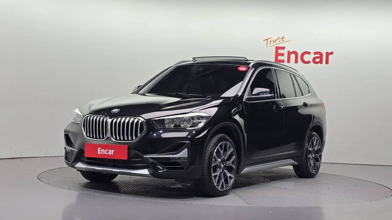 2022 BMW X1 xDrive 20i xLine