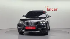 2022 BMW X1 xDrive 20i xLine — фото 3