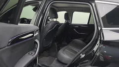 2022 BMW X1 xDrive 20i xLine — фото 17