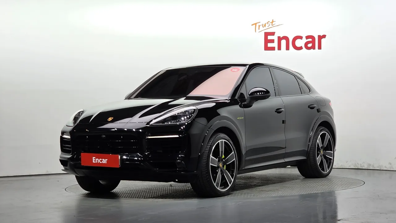 2023 Porsche Cayenne 3.0 E-HYBRID COUPE PLATINUM EDITION