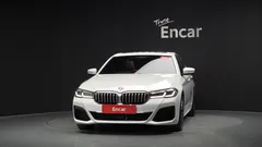 2023 BMW 5-Series 520i M Sport — фото 3