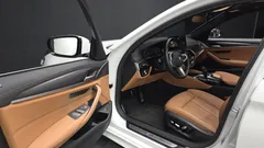 2023 BMW 5-Series 520i M Sport — фото 10
