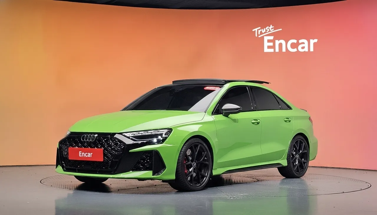 2025 Audi RS3 2.5 TFSI Quattro Carbon Edition