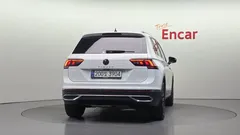 2022 Volkswagen Tiguan 2.0 TDI Premium — фото 4