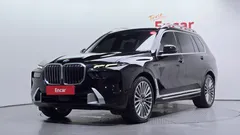 2023 BMW X7 xDrive 40i Design Pure Excellence 7-Seater — фото 1