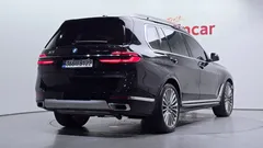 2023 BMW X7 xDrive 40i Design Pure Excellence 7-Seater — фото 2