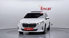2023 BMW 2-Series 220i Luxury — фото 3