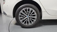 2023 BMW 2-Series 220i Luxury — фото 5