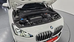2023 BMW 2-Series 220i Luxury — фото 6