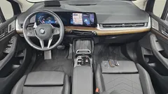 2023 BMW 2-Series 220i Luxury — фото 7