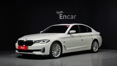 2023 BMW 5-Series 530e Luxury — фото 12