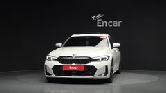 2023 BMW 3-Series 320i M Sport — фото 3