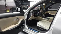 2023 BMW 3-Series 320i M Sport — фото 10