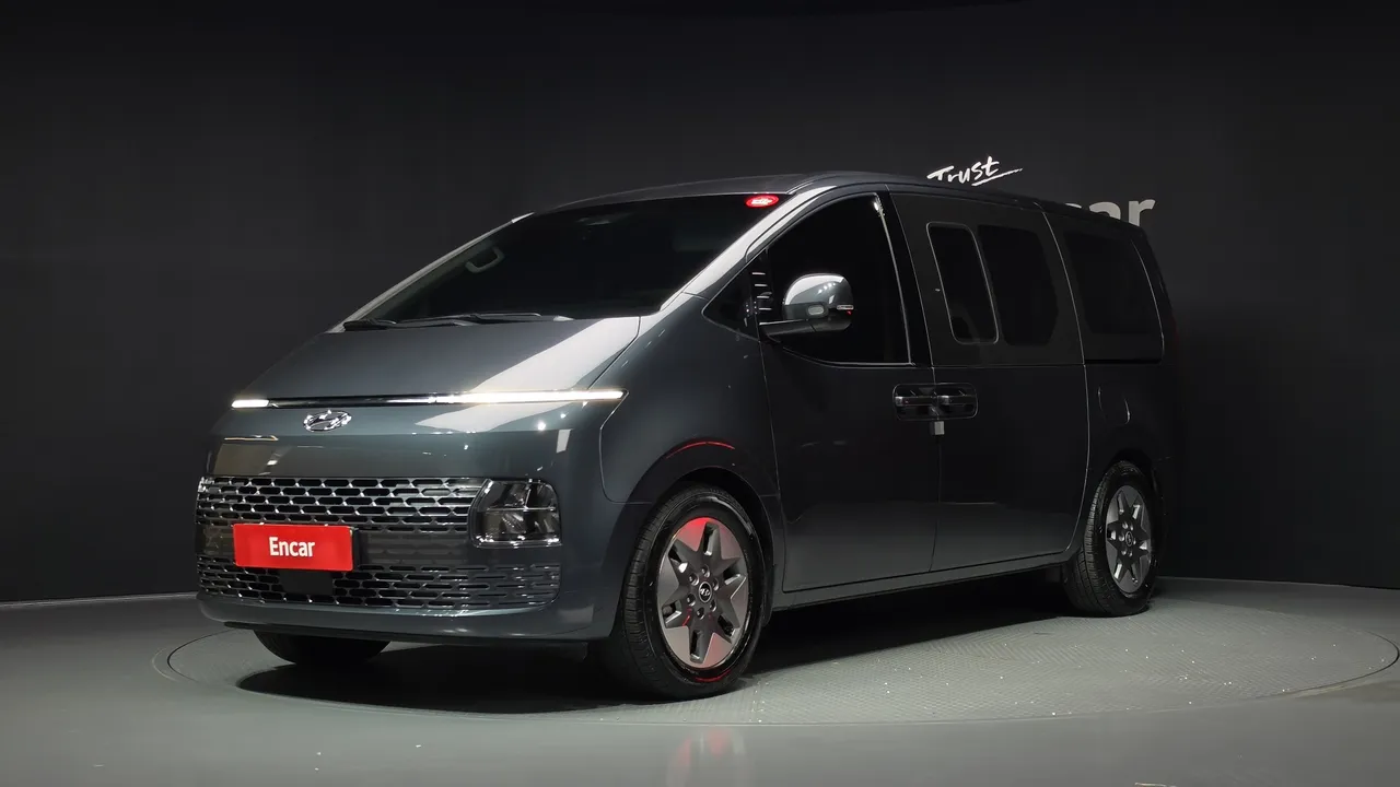 2023 Hyundai Staria L3.5 Tourer 11-Seater