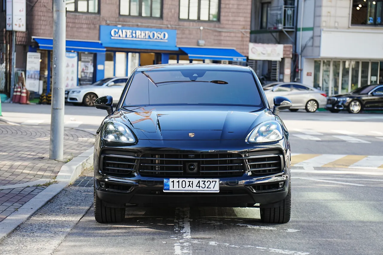 2023 Porsche Cayenne 3.0 COUPE PLATINUM EDITION