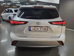 2025 Toyota Highlander 2.5 4WD Platimum — фото 3