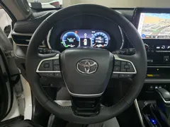 2025 Toyota Highlander 2.5 4WD Platimum — фото 16