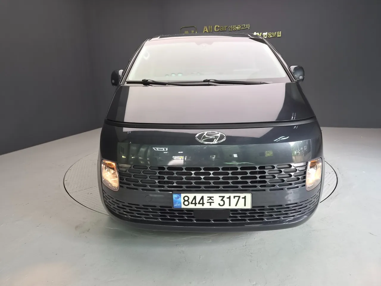 2023 Hyundai Staria L3.5 Cargo 3-Seater