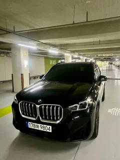 2023 BMW X1 sDrive 20i M Sport — фото 1