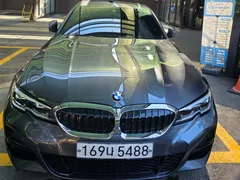 2022 BMW 3-Series 320i M Sport — фото 11