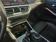 2022 BMW 3-Series 320i M Sport — фото 14
