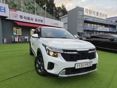 2023 Kia Seltos Gasoline 1.6 Turbo 2WD — фото 13