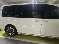 2023 Hyundai Staria L3.5 Lounge 9-Seater — фото 3