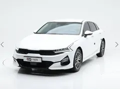 2023 Kia K5 2.0 — фото 12