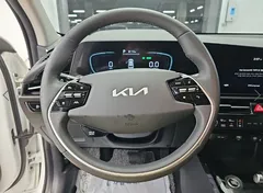 2022 Kia Niro Prestige — фото 9