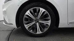 2023 Kia K8 Signature — фото 5
