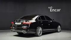 2022 Mercedes-Benz E-Class E350 4MATIC AMG Line — фото 2