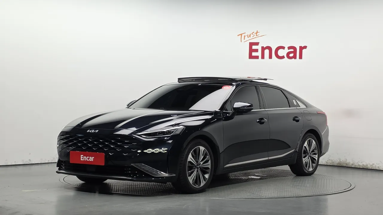 2023 Kia K8 Signature