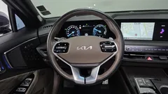 2023 Kia K8 Signature — фото 13