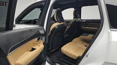 2022 Volvo XC90 T8 Ultimate Bright Hybrid — фото 12
