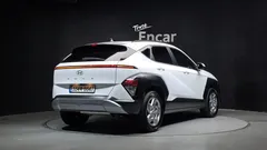 2023 Hyundai Kona Premium — фото 2