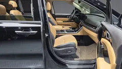 2023 Kia Carnival Diesel 9-Seater Noblesse — фото 11