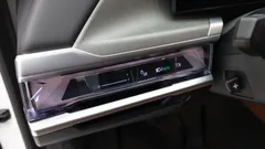 2023 BMW 7-Series 740d xDrive Design Pure Excellence — фото 18