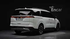 2023 Kia Carnival Diesel 9-Seater Noblesse — фото 2
