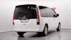 2023 Hyundai Staria Cargo 5-Seater — фото 2