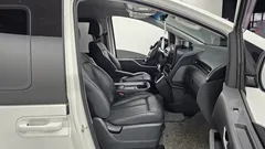 2023 Hyundai Staria Cargo 5-Seater — фото 11