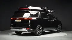 2022 Kia Carnival Gasoline 9-Seater Hi-Limousine — фото 2
