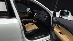 2023 Volvo XC90 B6 Ultimate Bright — фото 11