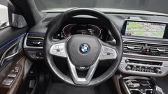 2022 BMW 7-Series 740d xDrive Design Pure Excellence — фото 16