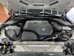 2022 BMW 3-Series 320i — фото 6