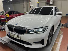 2022 BMW 3-Series 320i — фото 18
